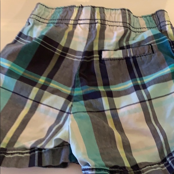 18-month boys lot (one new tagged onesie included) - Picture 5 of 8